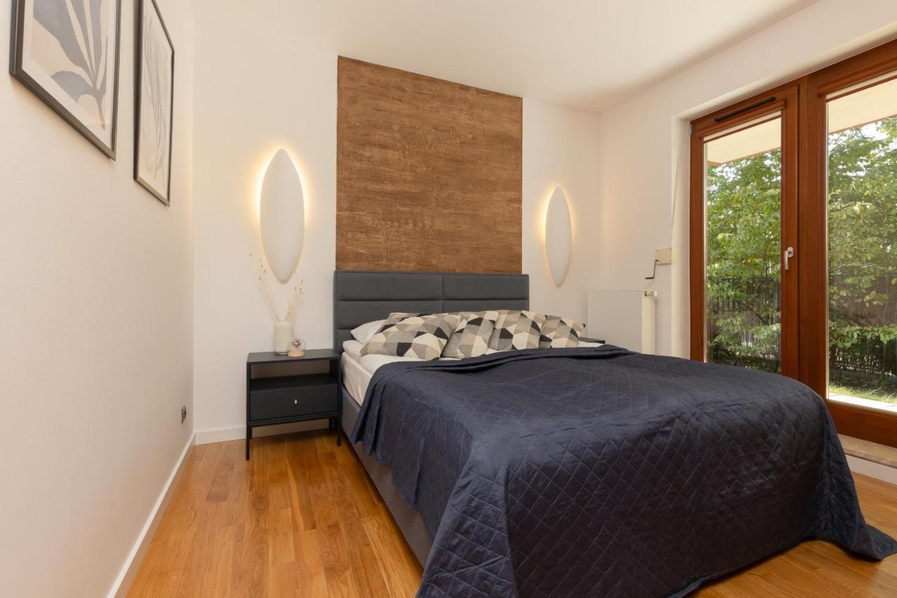 Old Mokotow Spacious Two-Bedroom Apartment By Noclegi Renters Warsaw Exterior photo